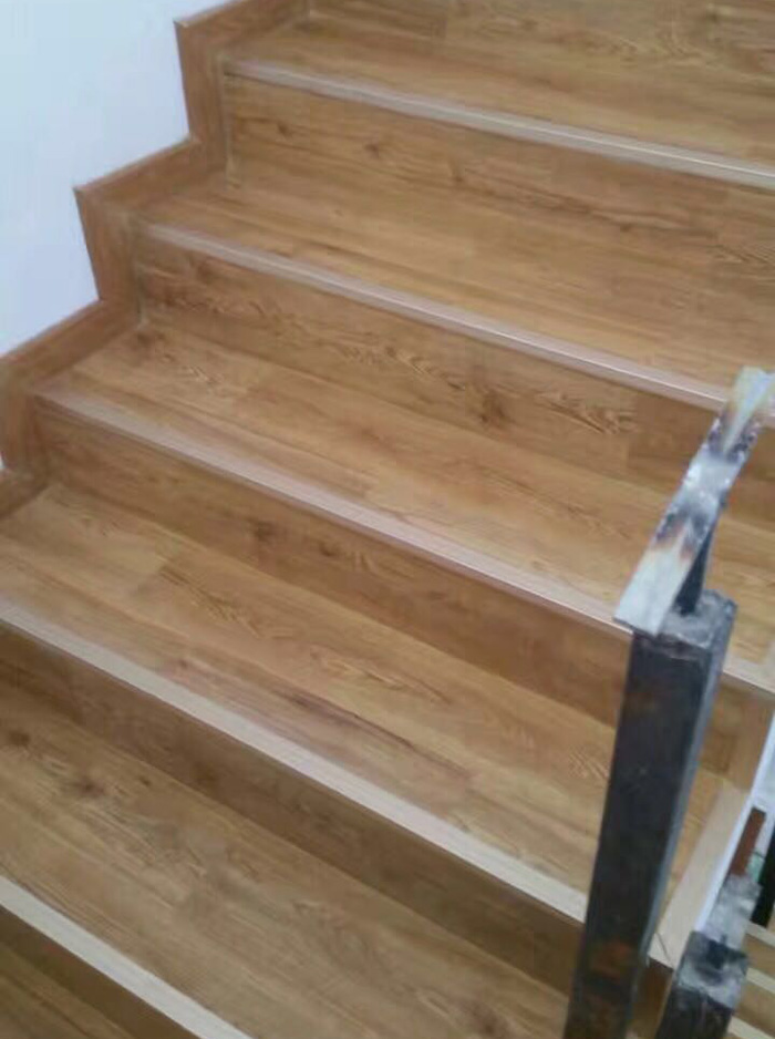 樓梯實(shí)拍圖